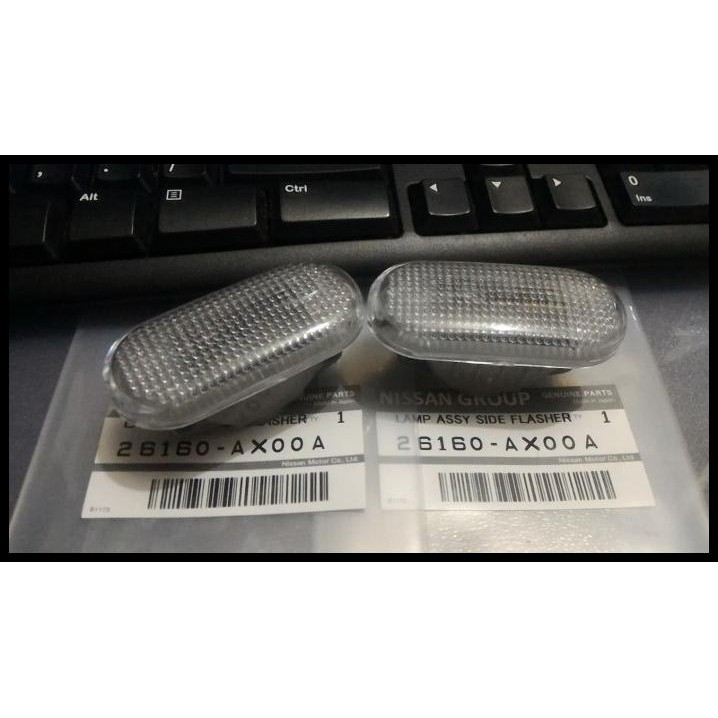 Lampu Sen Sign Fender Nissan Livina Lama, Latio