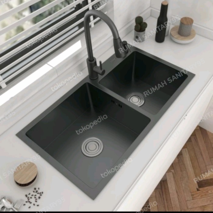 Kitchen sink onan 8245 hitam kran flexibel / Sink 8245 onan komplit
