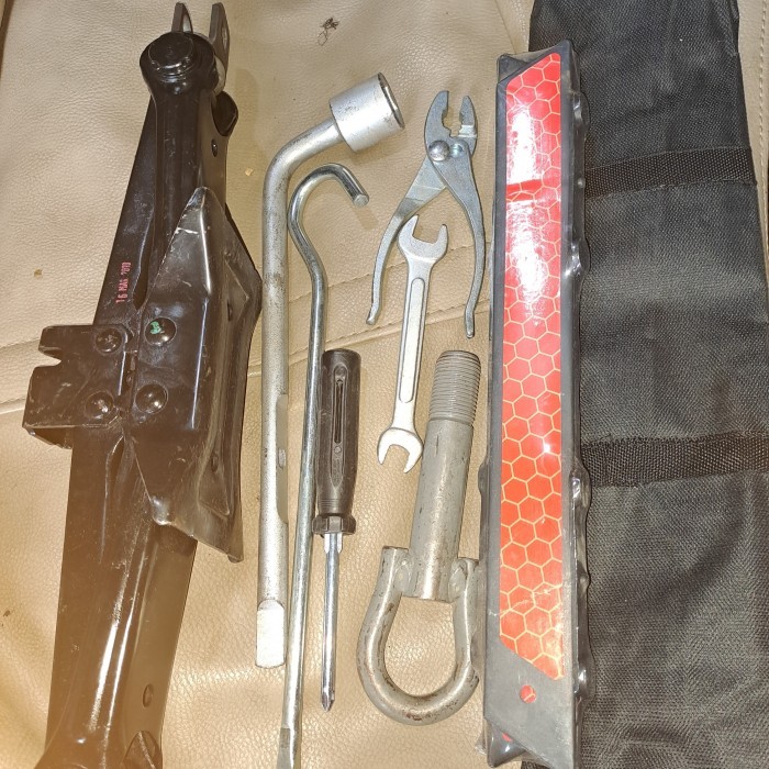 DONGKRAK MOBIL AGYA CALYA SIGRA AYLA GRANDMAX CITYCAR ORIGINAL FULLSET