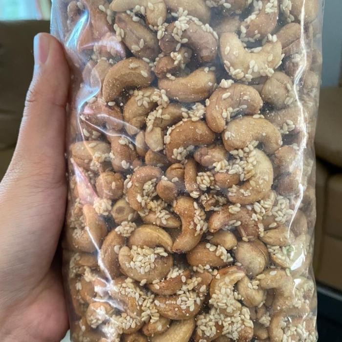 

KACANG METE WIJEN RASA MANIS