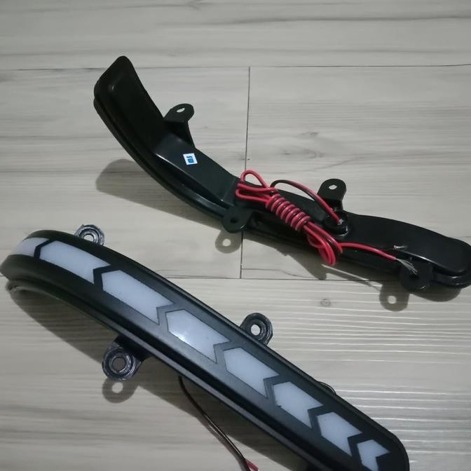 Promo Lampu Sein Spion Mobil All New Avanza With Running LED