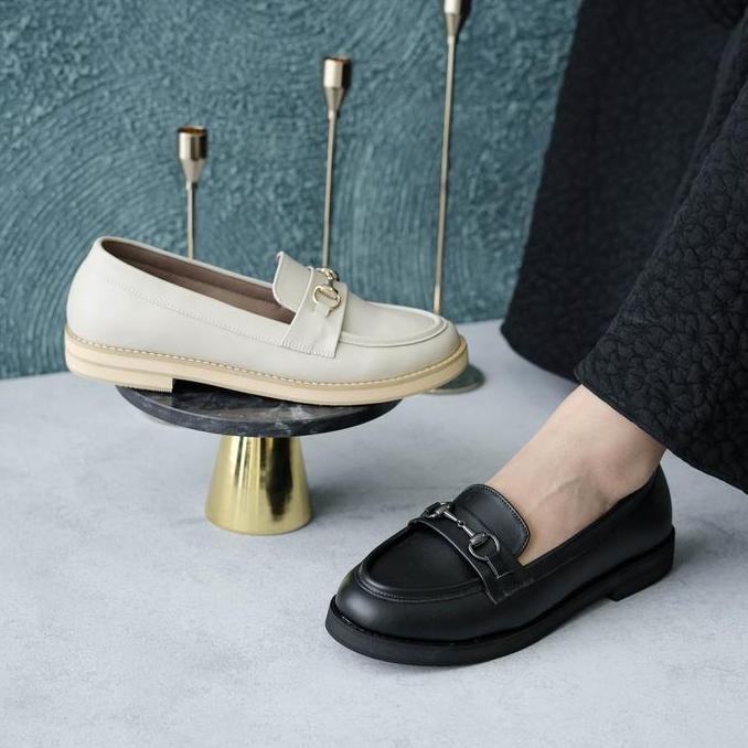 

Dianable - Valleta Loafers Shoes Kerja Wanita (Black - Almond) Berkualitas