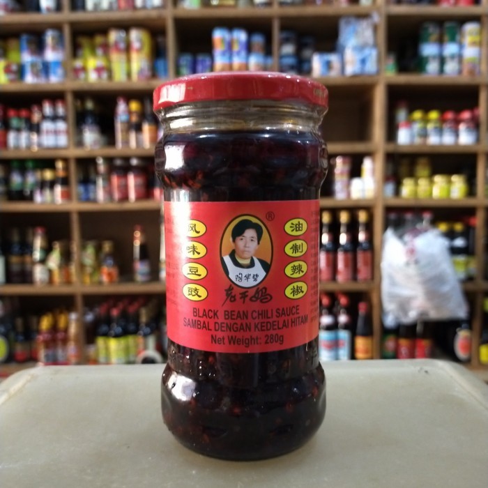 

Lao Gan Ma Black Bean Chili Sauce/ Sambal Dengan Kedelai Hitam 280Gr