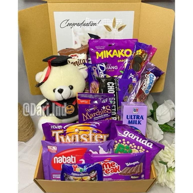 

PROMO SNACK BOX Kado Wisuda / Hampers Hadiah Wisuda / Hampers Snack Murah Premium / Gift Box Graduation / Kado Wisuda / Hadiah Graduation / Hadiah wisuda / Kado Graduation / Hadiah Kelulusan mb-64