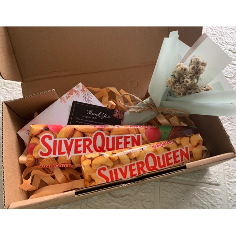 

COD Hampers Silverqueen dengan bunga edelweiiss mini | HANDBUKET_ASTAMBUL an-45