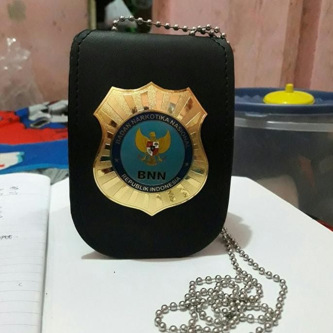 

Kalung Lencana / Dompet Name Tag Bnn