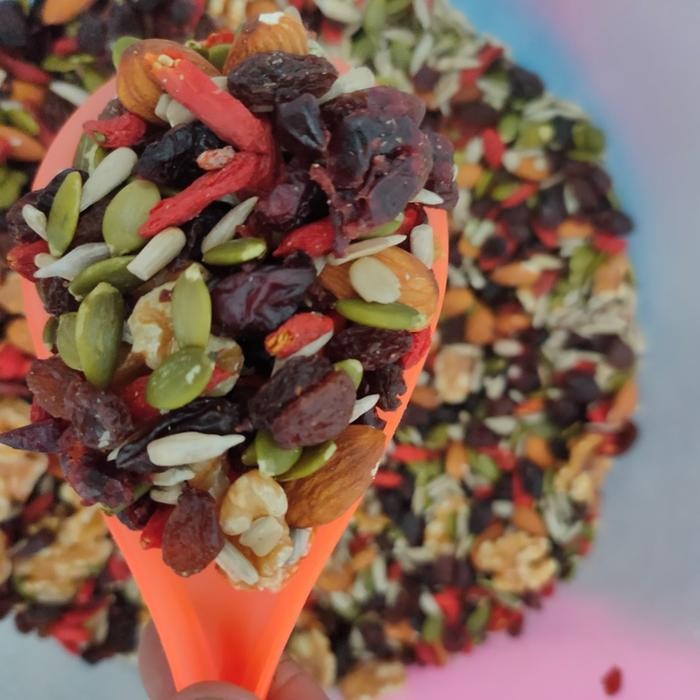 

1000gr Original Mix Nut - Campuran almond, walnut, pumpkin, sunflower, raisin, cranberry, &