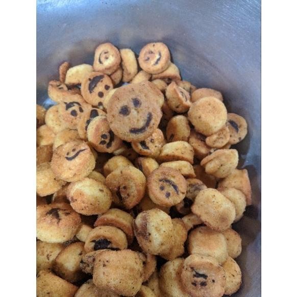 

BISA COD bolu smile bolu manalagi kue kering mini 250g y-76