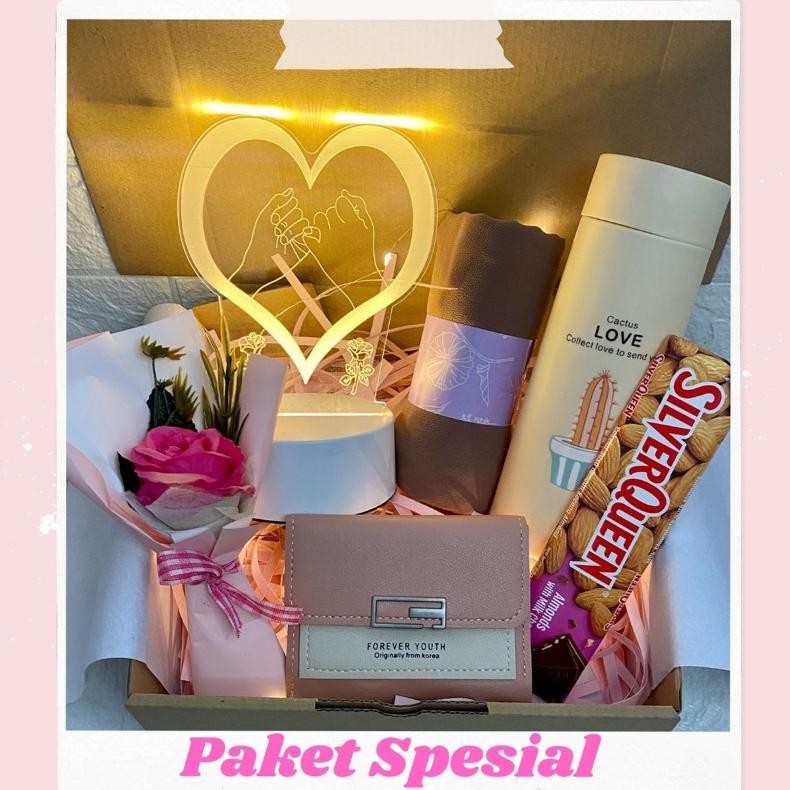 

TERMURAH Kado Spesial Pasangan Kado ulang tahun spesial cewek hadiah ulang tahun pacar hadiah wisuda anniversary LED 3D Hijab pashmina dompet wanita coklat box kado yl-24