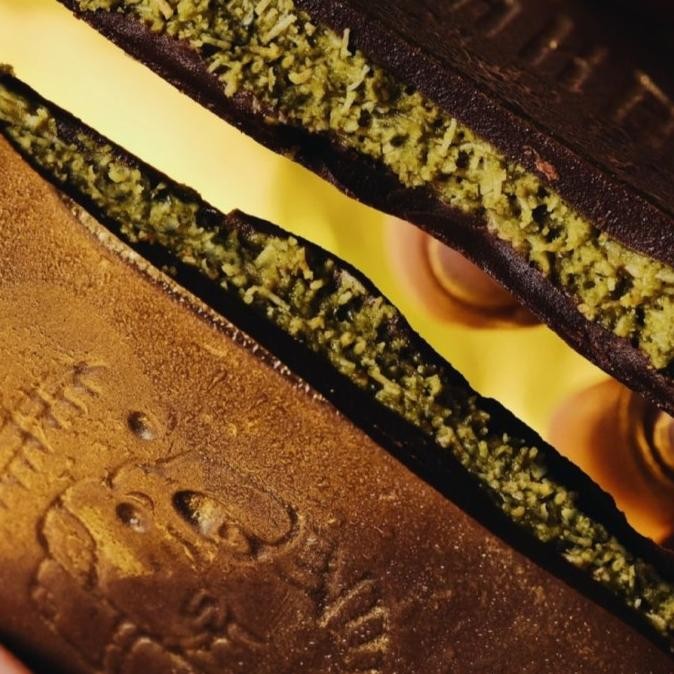 

New Arrival, Kakaw Dubai Pistachio Kunafa Gold Bar