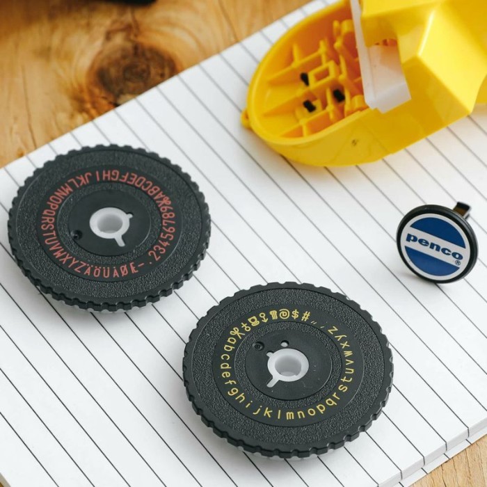 

HIGHTIDE PENCO LABEL MAKER TAPE WRITER EMBOSS ALAT PEMBUAT LABEL NAMA