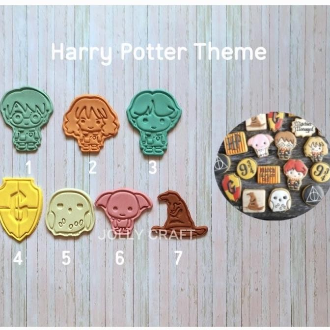 

SIAP KIRIM COOKIE CUTTER HARRY POTTER THEME 1-7 SIZE 8 CM (DIJUAL SATUAN)