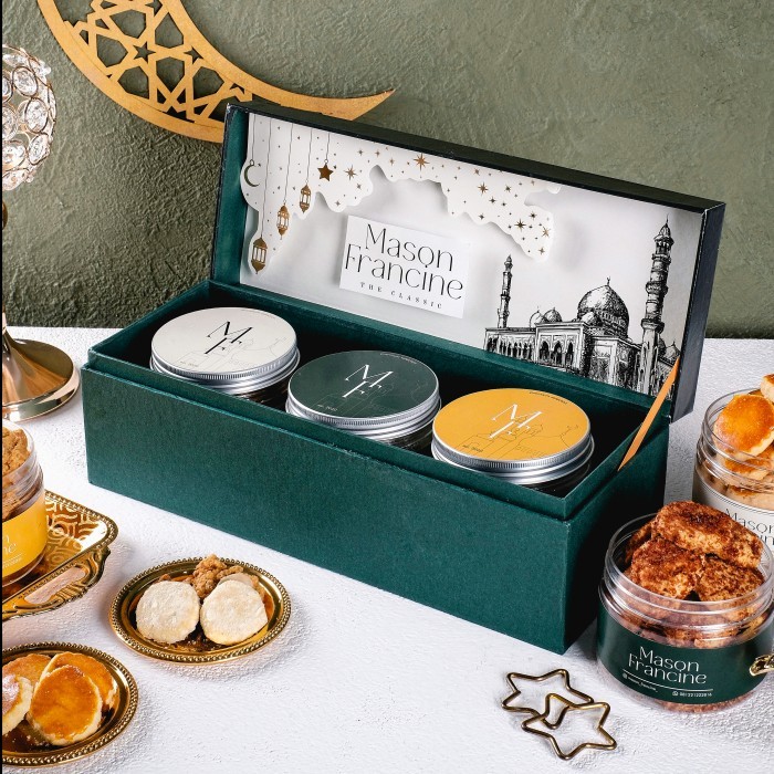 

Premium Hardbox Hampers Idul Fitri Wisjman Cookies Mason Francine