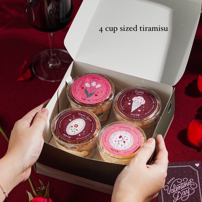 

BUNDLING 4 cup sized tiramisu / HAMPERS VALDAY / KADO VALENTINE READY