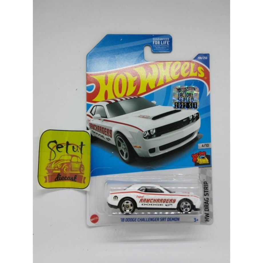 HOT WHEELS HOTWHEELS 18 DODGE CHALLENGER SRT DEMON FACTORY SEALED 2022 PUTIH WHITE