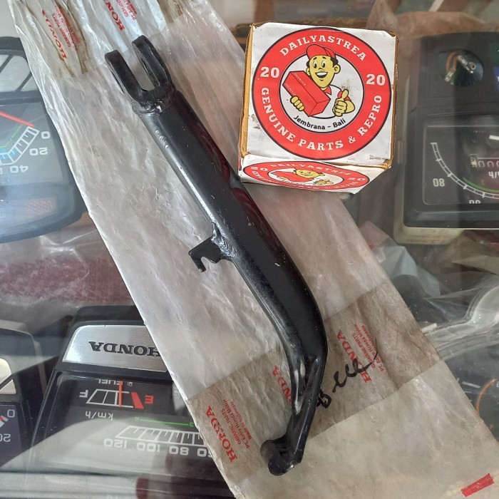 BEBAS ONGKIR - Standar Samping Astrea Grand Prima Star Original