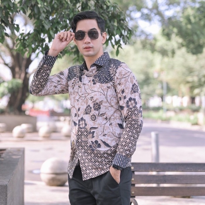 Alisa Bsa Kemeja Batik Solo Pria Lengan Panjang Lapis Furing