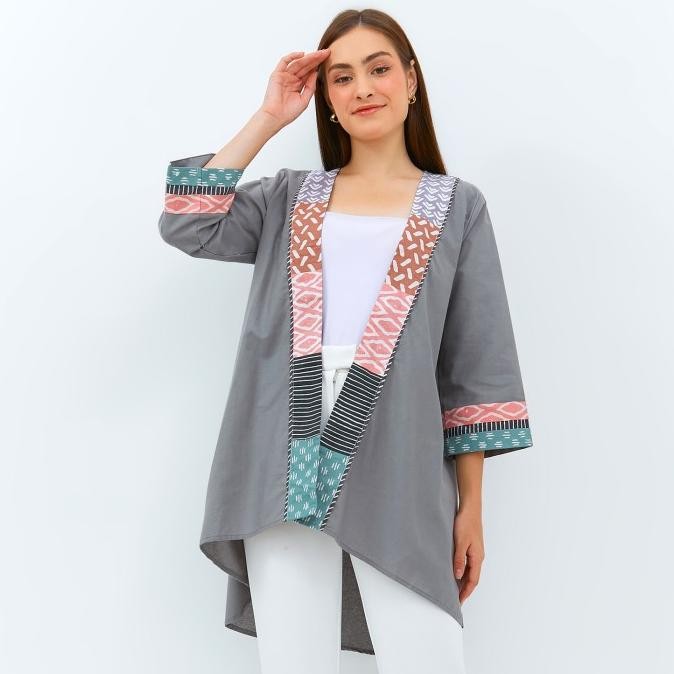 Nayara X Noa Everyday Outer Batik Nayleen