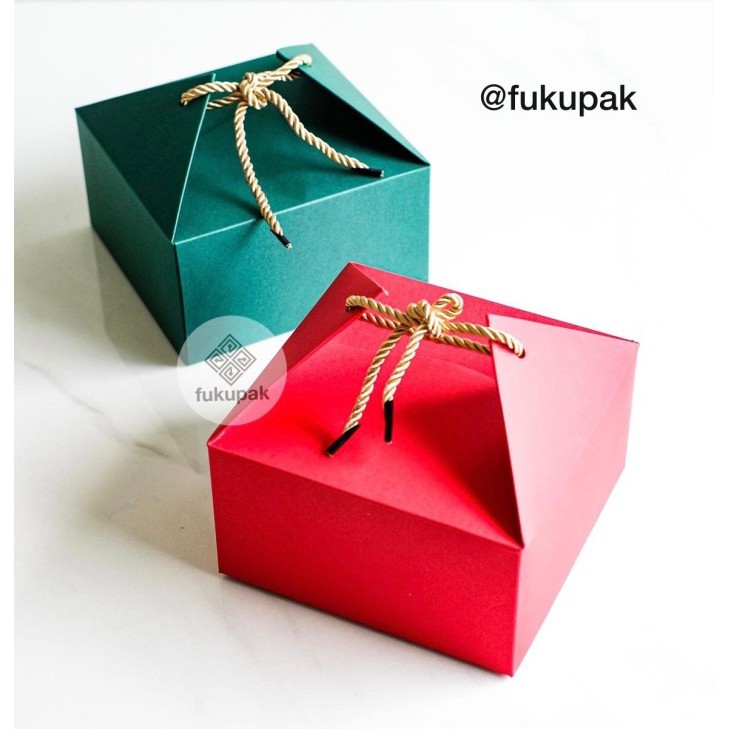 

Box Hamper Cake Mooncake Bacang Toples Kotak Hantaran Kue Nasi (10Pcs)