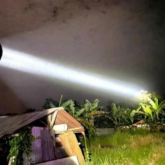 Senter Sorotan Genggam Isi Ulang 90000 Lumen Tinggi TH2810 Terlaris