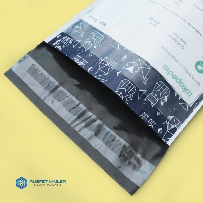 

Amplop Plastik Polymailer 17X25Cm Dog Origami Polimailer Pack Original