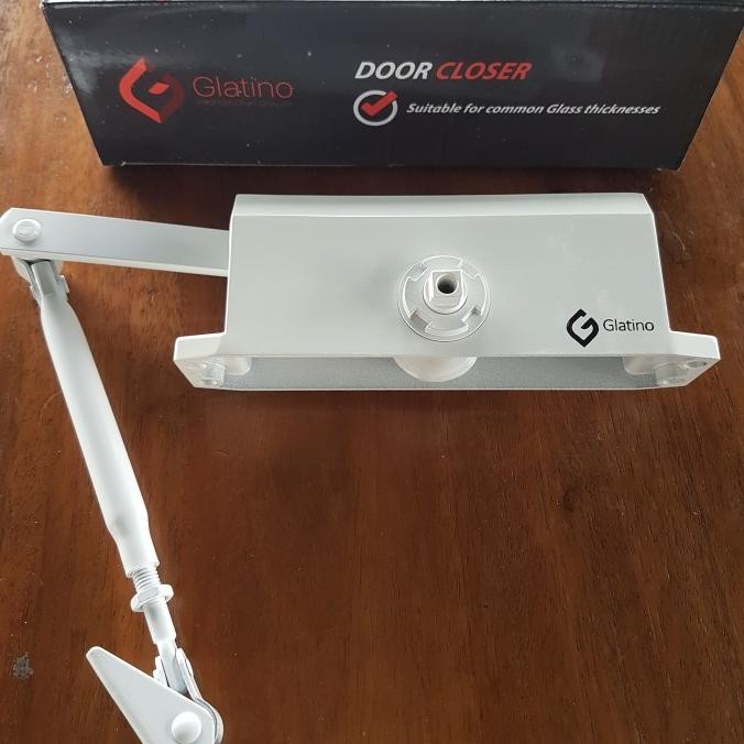 DOOR CLOSER GLATINO