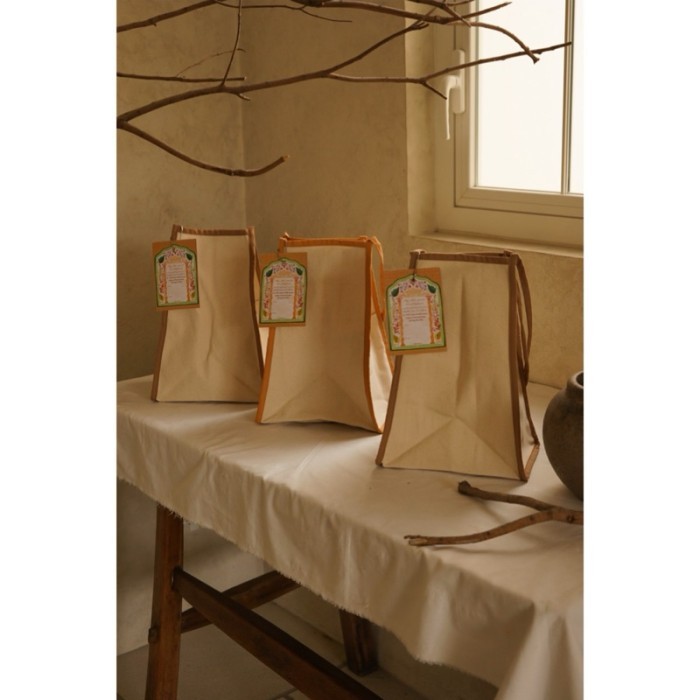 

New! BATUR - Hampers Lebaran/Hampers Idul Fitri/Hampers Eid Mubarak/Parcel Tas Lebaran/idul fitri Terlaris. Lebaran