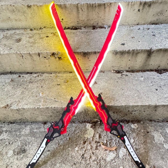 Pedang Cosplay Acrylic Punishing Gray Raven LED Lucia Alpha - Sakura