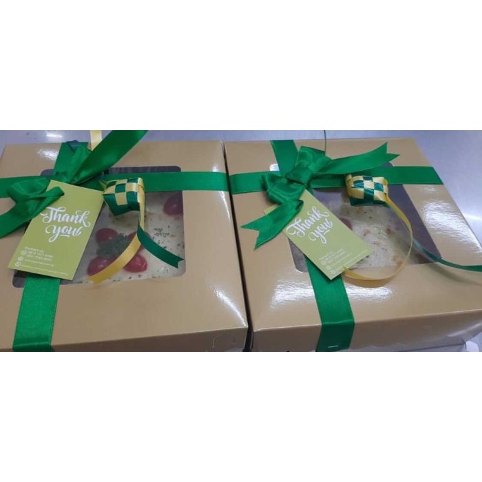 

CLASSIC BEEF LASAGNA / HAMPERS / HAMPERS LEBARAN / HANTARAN