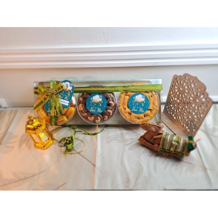 

HAMPERS BINGKISAN PARCEL LEBARAN IDUL FITRI KUE KERING