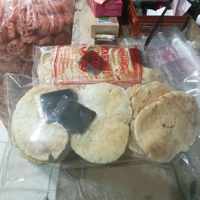 

Terbaru Kemplang Bakar/badak super premium paket 1 kg (isi 4 bungkus) Ready