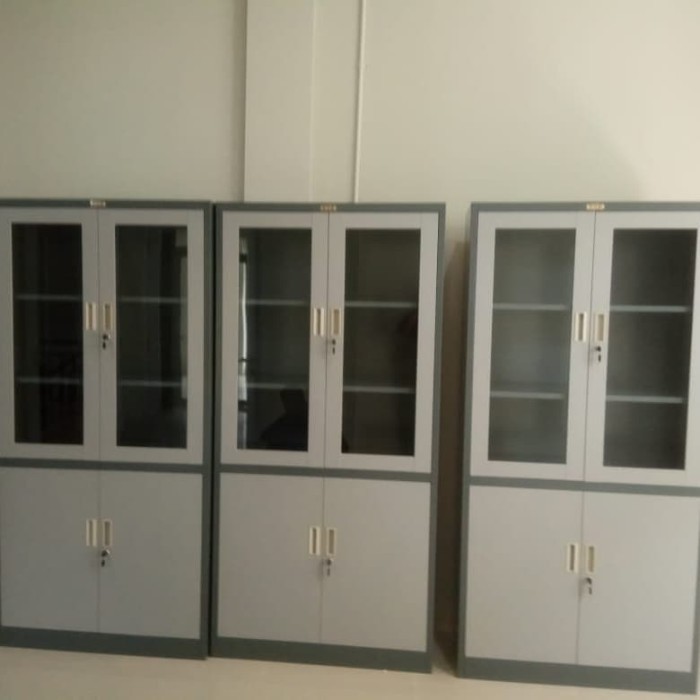 

LEMARI ARSIP PINTU 1/2 KACA KOMBINASI TOP CBHTN-C