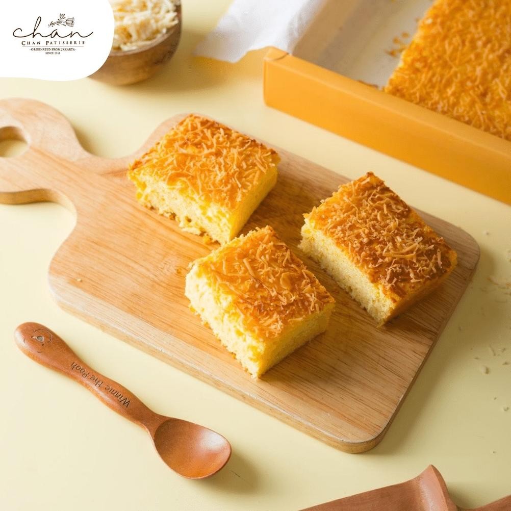 

fgh-56 Bolu Tape Keju Chan Patisserie Size 20cm | Hampers Idul Fitri | Lebaran | Eid Mubarak Original