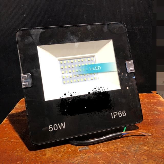 PROMO Kap Sorot LED Starlux 50w 50watt IP65 Lampu Tembak Lapangan Panggung