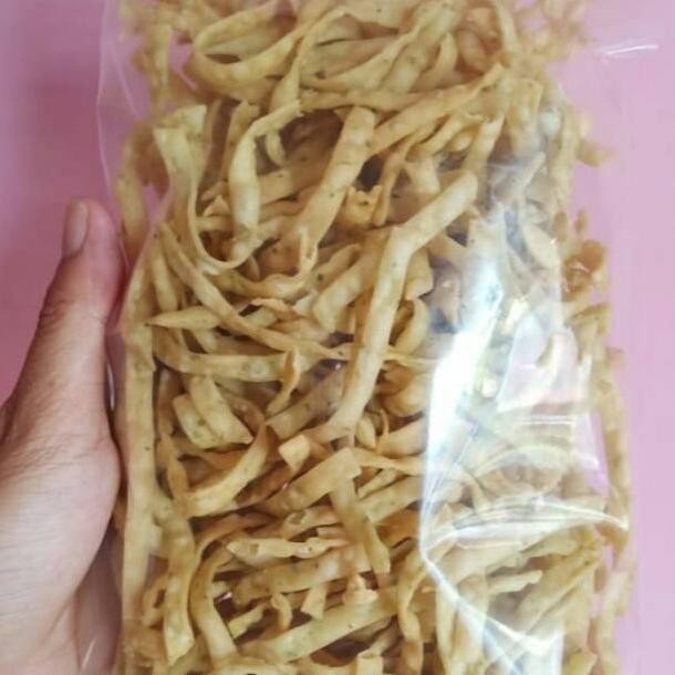 

BYP-27 STIK BAWANG PADANG PRODUKSI SENDIRI/HOMEMADE UKURAN 500 GRAM RASA ENAK RENYAH & GURIH COD/BAYAR DITEMPAT Original