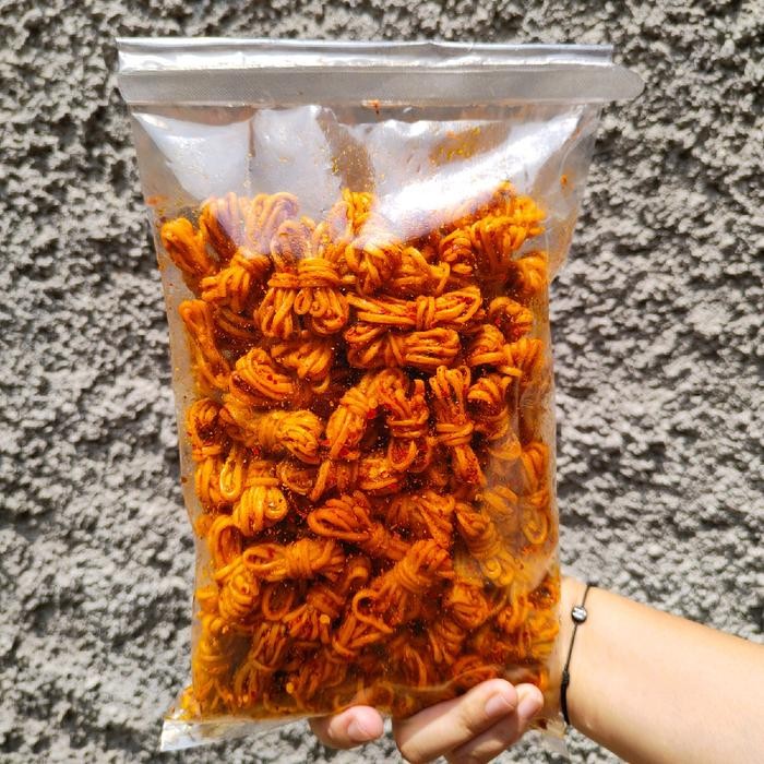 

OBRAL mie gulung pedas daun jeruk isi 500gram Makanan Instan