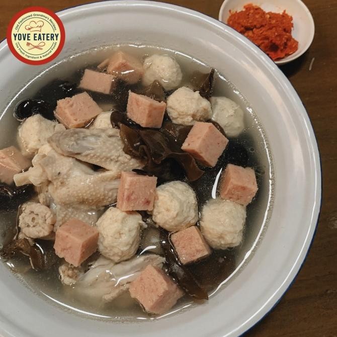 

READY SOP AYAM KAMPUNG + BASO AYAM + JAMUR KUPING // SOP MALING HAMENWURST