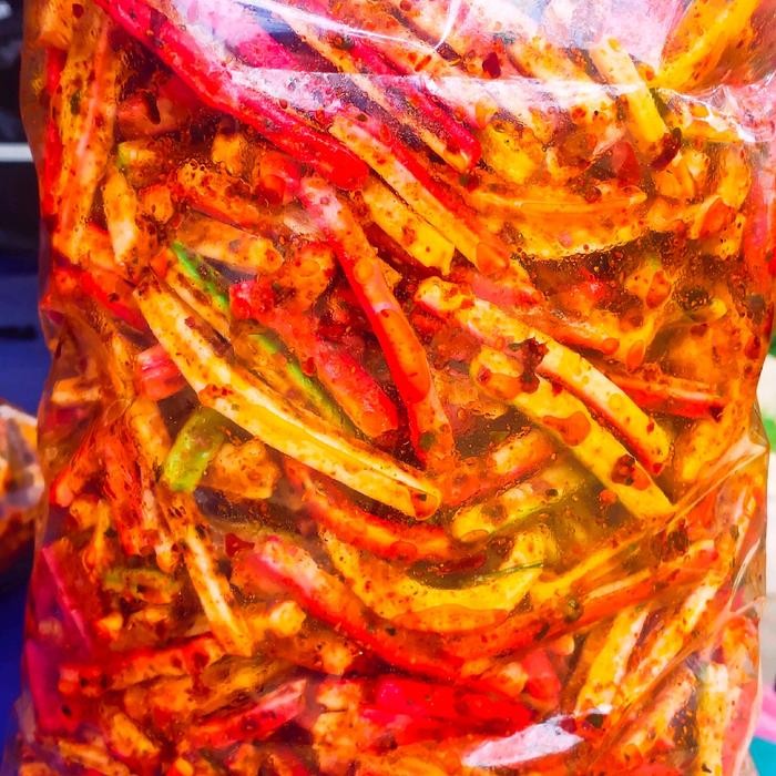 

KOMPLIT Seblak Beton Snacks Kering Pedas Daun Jeruk Renyah Kriuk Nikmat Lezat - Food