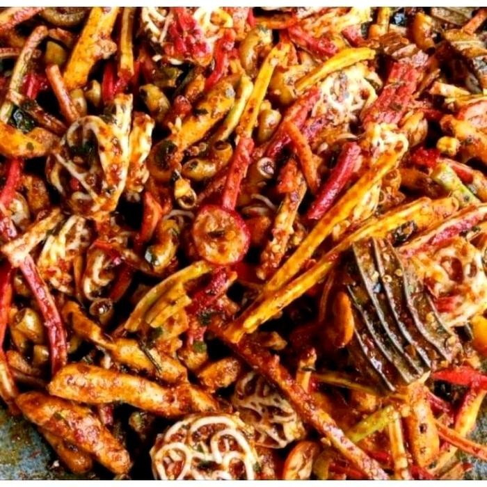 

TERBAIK 250gram - seblak campur/mix kering viral bumbu pedas daun jeruk Food Snacks Spices