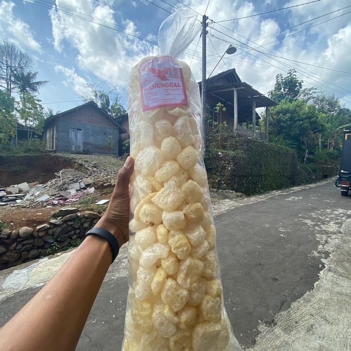 

BERGARANSI I_K Krupuk kulit sapi asli halal Cemilan Food Snack Makanan Pedas murah Kerupuk Keripik