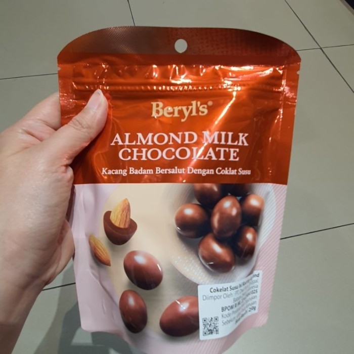 

Beryls Almond milk Chocolate 250gr