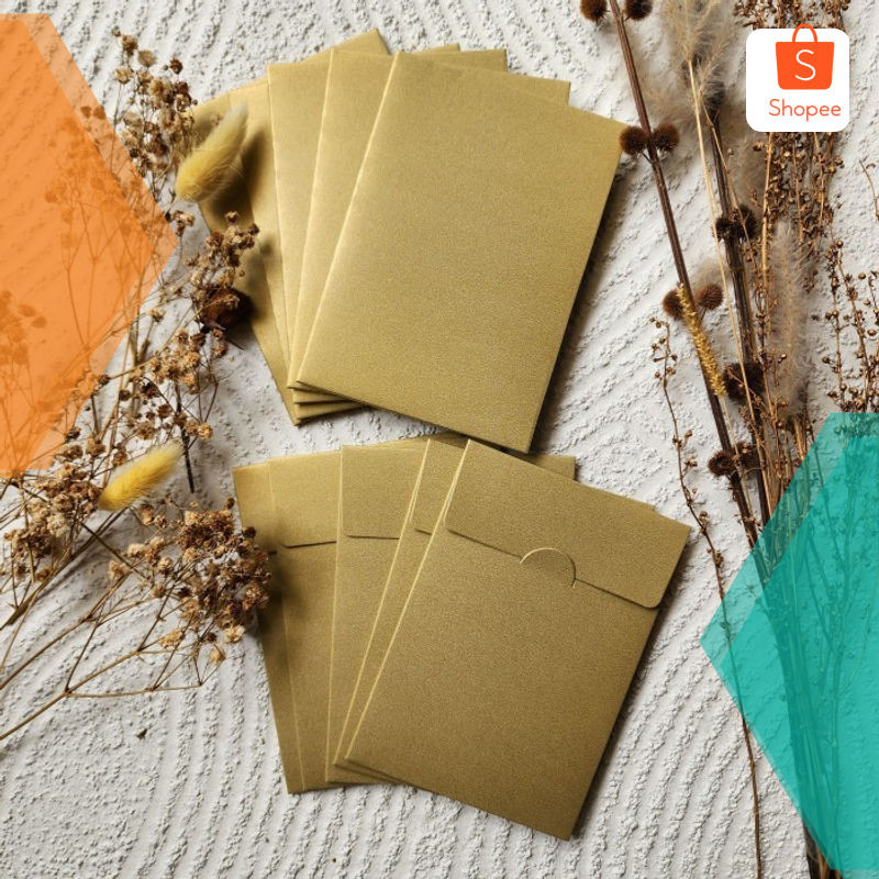 

Terlaris Amplop Uang Mini Polos 8.5x12cm / Angpao Kecil Bahan Fancy Jasmine / Angpau Wedding / Angpau Lebaran / bisa untuk Packaging Perhiasan(Isi 10 pcs) - Gold - Carmine Keren