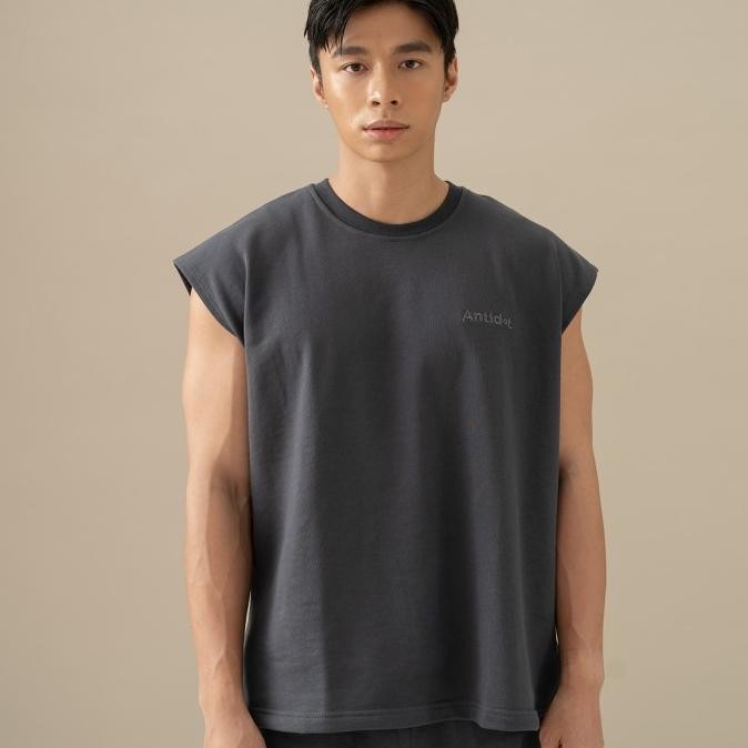 Signature Sleeveless Tee Antidot Studios