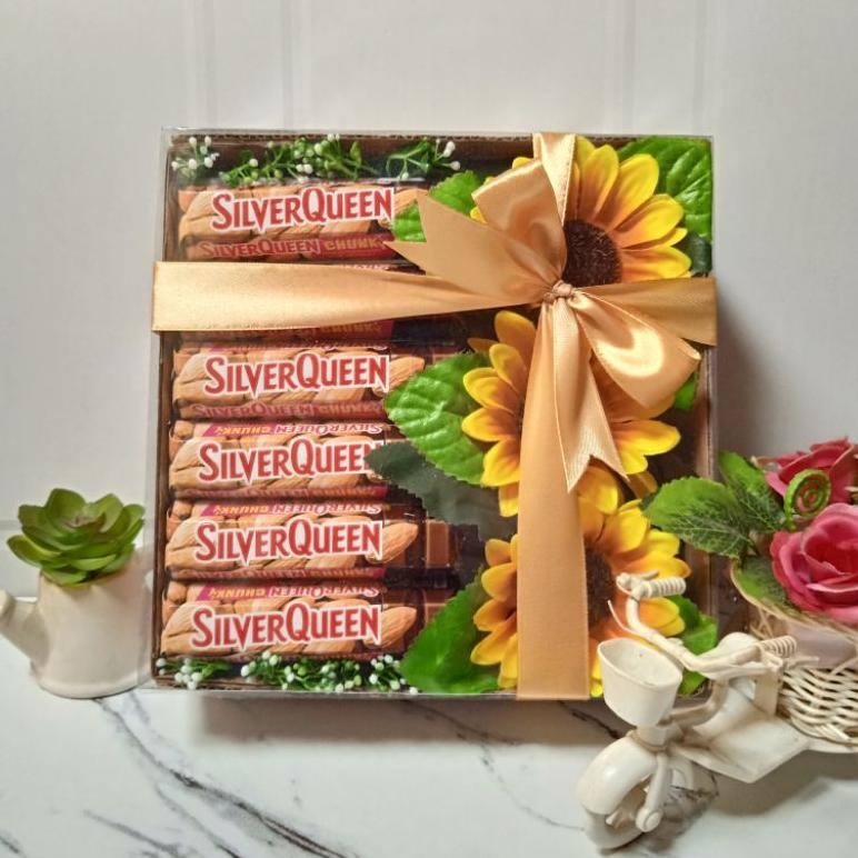 

eq-77 Hampers Coklat Silverqueen Flower Bloom Box kado ulang tahun valentine aniversary graduation wisuda permintaan maaf hadiah Termurah