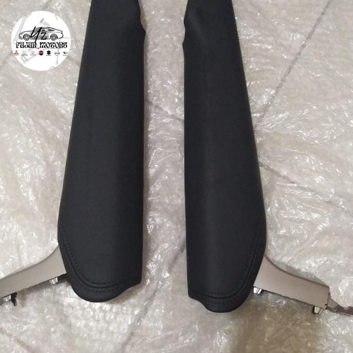 Softpad console bok Tengah All new pajero Facelift original