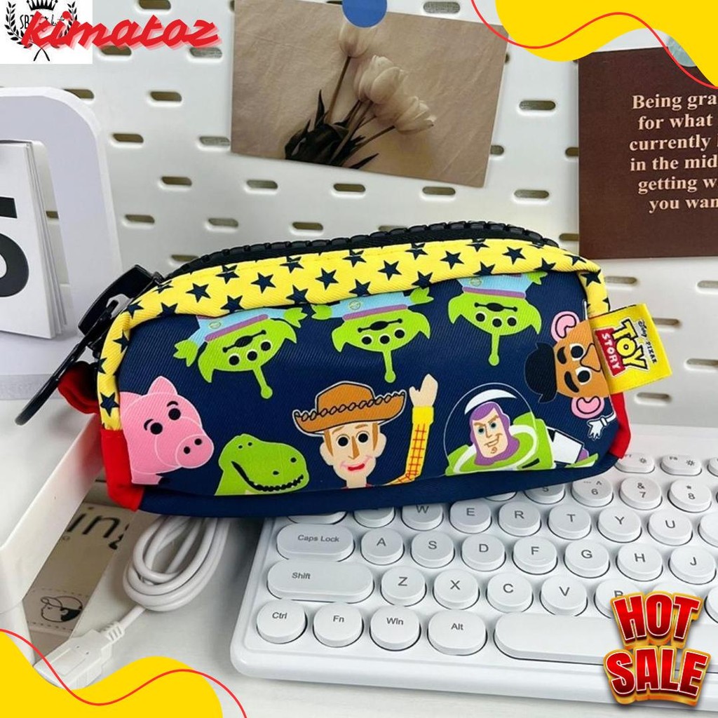 

Tempat Pensil Kotak Pensil Softcase Kanvas Toy Story Sanrio My Melody Pochacco Resleting Besar Diskon