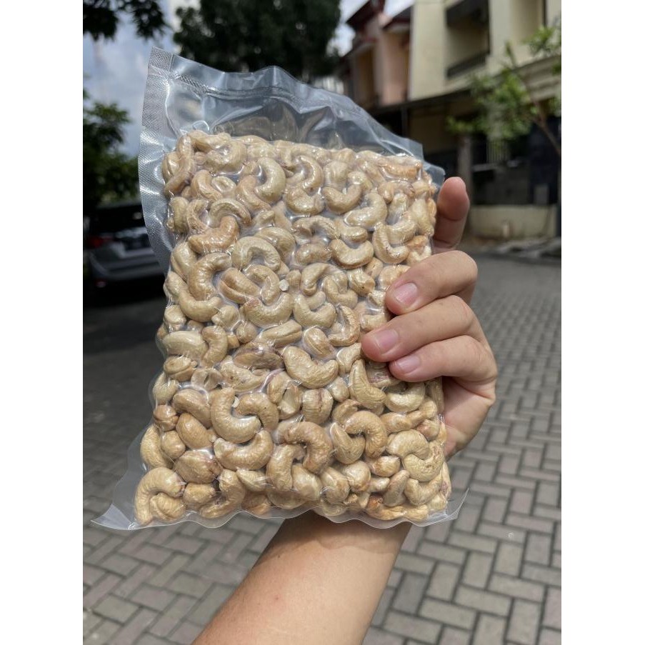 

(Good) KACANG METE MATANG PANGGANG UTUH RASA ORI 500GR