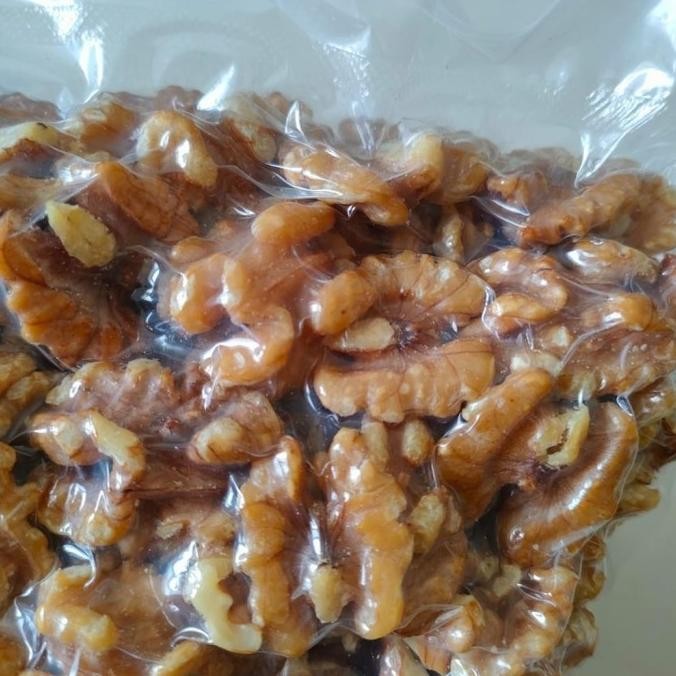 

(Good) Natural Raw Walnut ( Kacang ) 250 gr