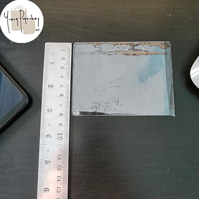 

TU26 Kantong Plastik Mika Cover Nametag Panitia / ID CARD Uk. 7 x 10 Original