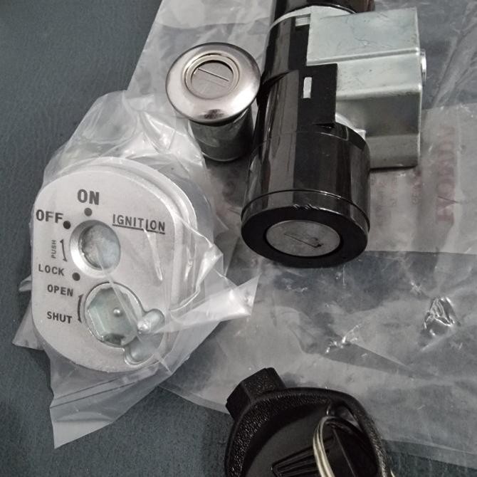 Kunci Kontak Motor Set Plus Jok Beat Karbu Lama Old Asli Ori Honda